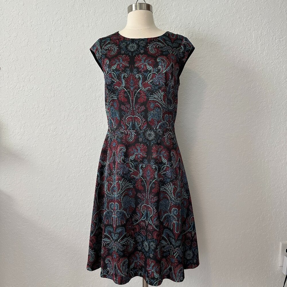 The Limited 6 Tall Fit and Flare Elegant Cocktail Party Dress